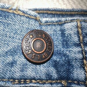 Signature by Levi Strauss Blue Jeans